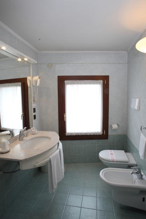 Albergo Alla Campana 돌로 외부 사진