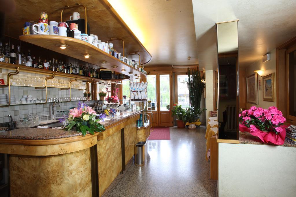 Albergo Alla Campana 돌로 외부 사진
